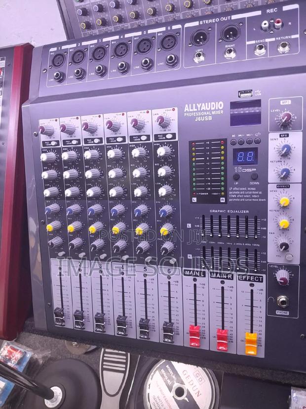 Professional Powered Mixer 6channel With Usb and Bluetooth - main view