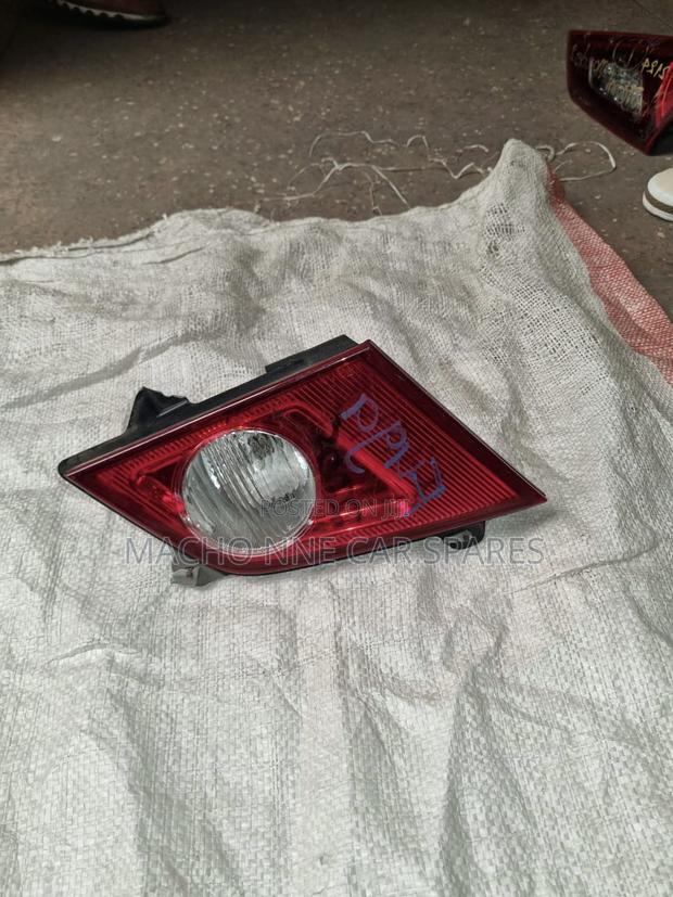 Nissan Fuga 2005 Bootlight