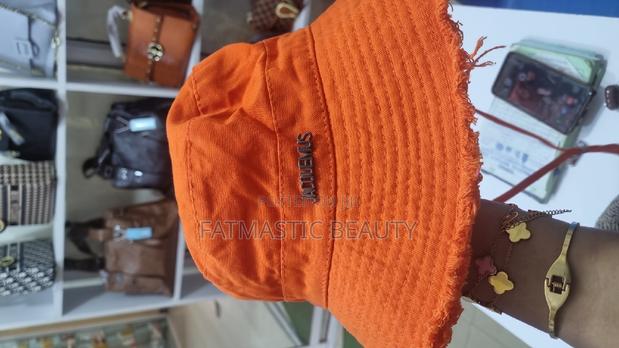 Jacquemus Bucket Hat - main view