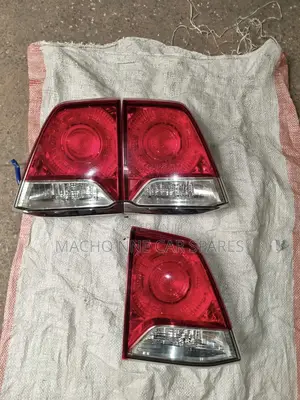 Toyota Landcruiser 200 Series 2006 Bootlight