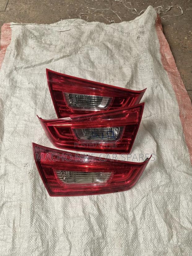 Mitsubishi RVR Bootlights - thumbnail 2