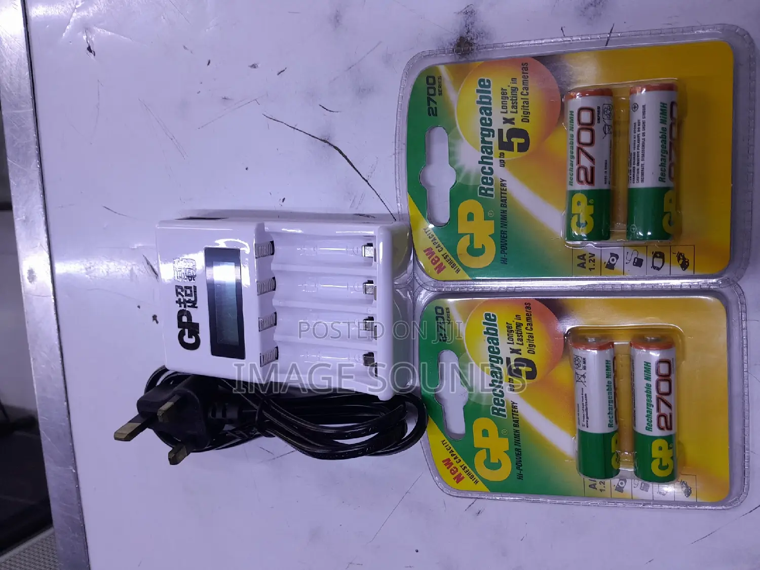 Gp Charger and 2 Pairs of Rechargeable Gp Batteries