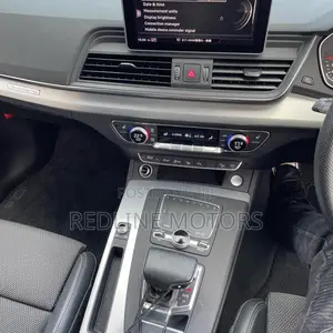 Audi Q5 2.0T Premium AWD quattro 2018 Black