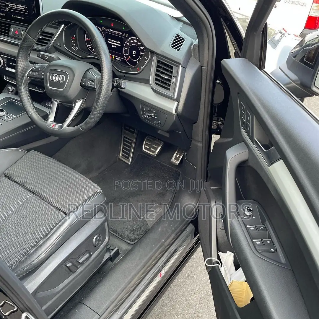 Audi Q5 2.0T Premium AWD quattro 2018 Black