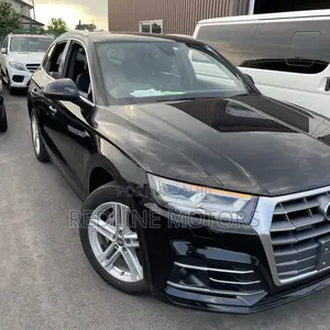 Audi Q5 2.0T Premium AWD quattro 2018 Black