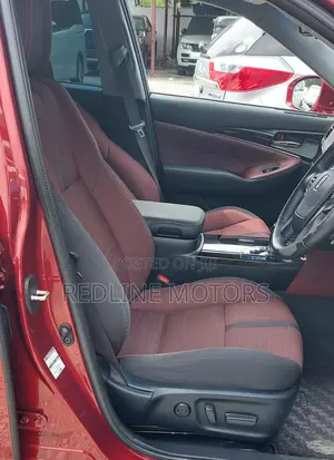 Toyota Crown 2017 Red