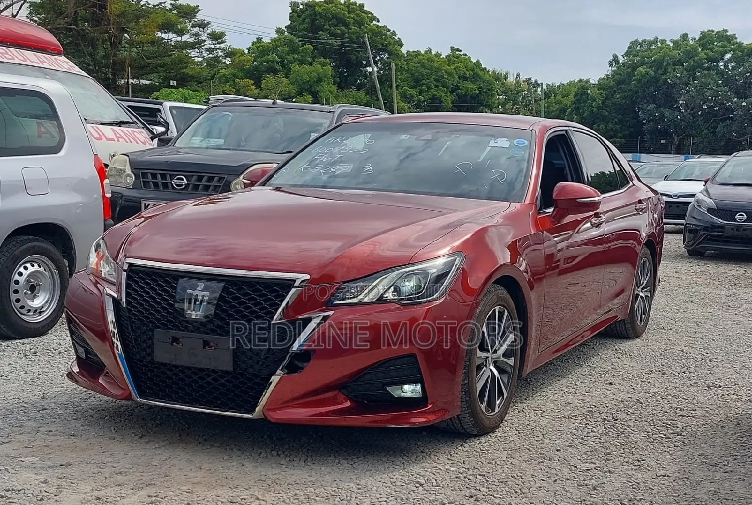 Toyota Crown 2017 Red