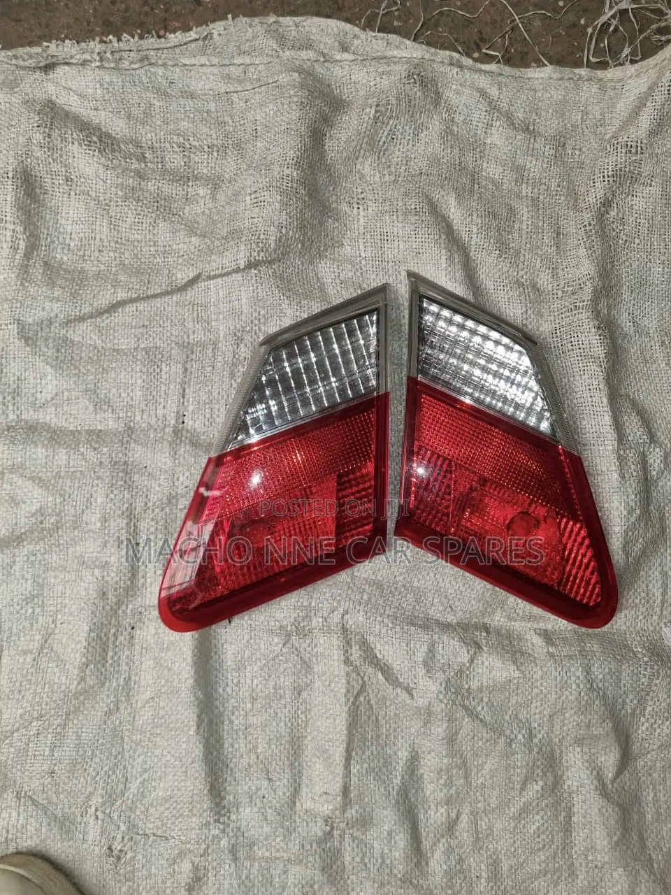 Toyota Premio 260 Bootlights