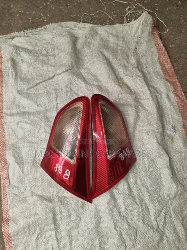 Mitsubishi Lancer Bootlight - main view