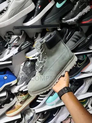 Old School Timberland Boots
KSH 4800