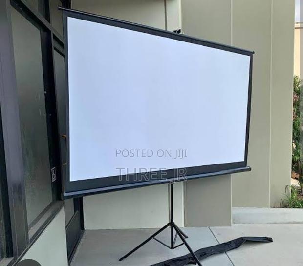 Nice Tripod Projection Screens Available for Sale Ts - thumbnail 2