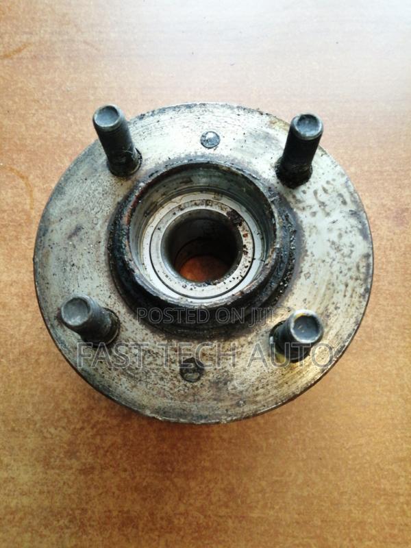 Nissan Wingroad Rear Hub