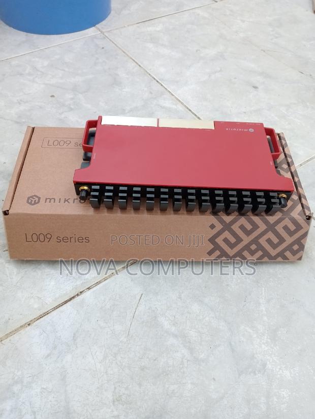 Mikrotik L009uigs-2haxd-in Routerboard - main view