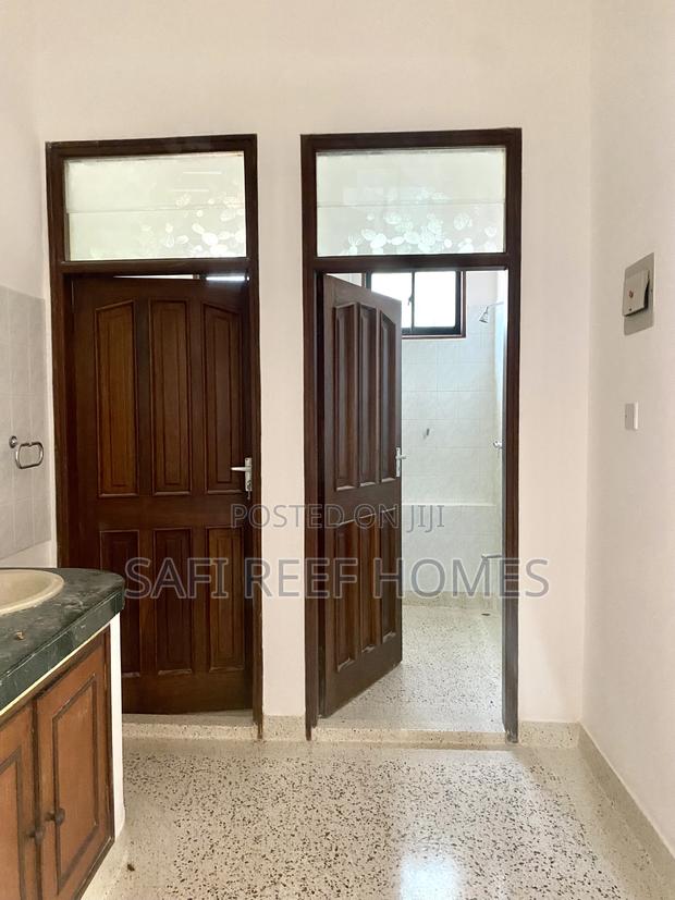 5bdrm Maisonette in Nyali for sale - thumbnail 18