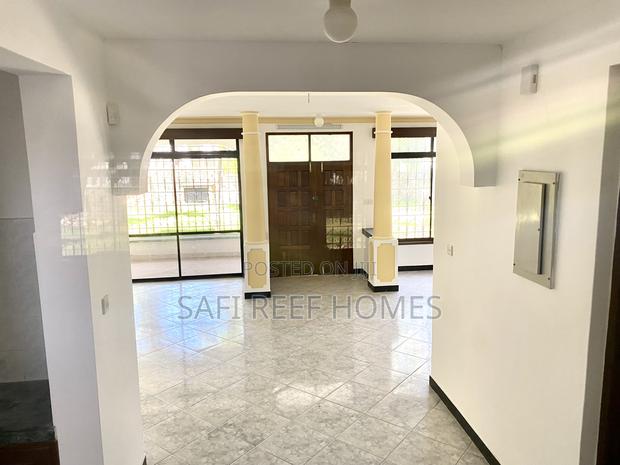 5bdrm Maisonette in Nyali for sale - thumbnail 11