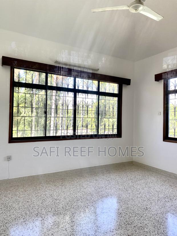 5bdrm Maisonette in Nyali for sale - thumbnail 13