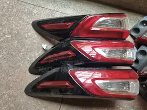 Toyota Harrier 2018 Red Backlight