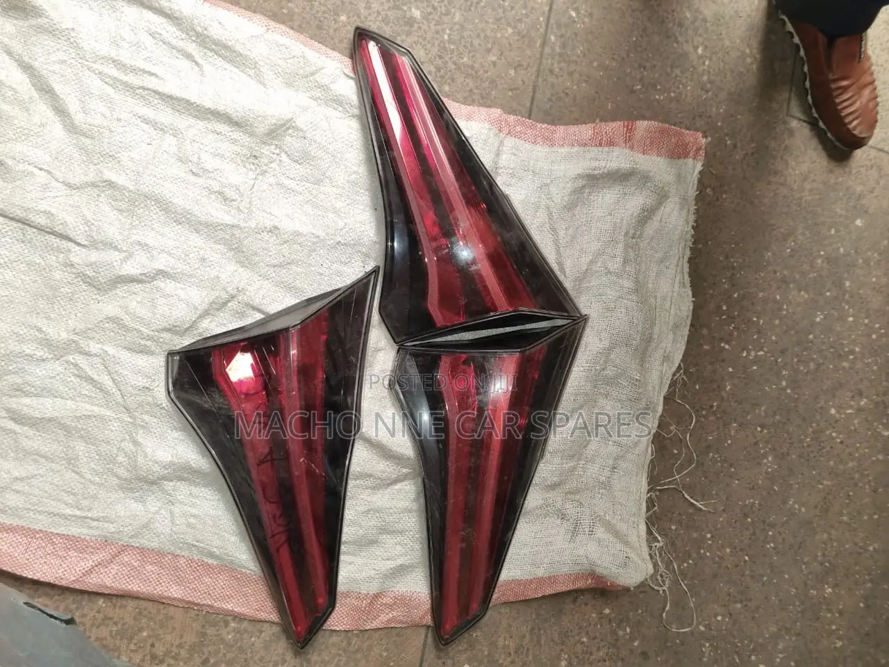 Toyota Rav 4 2017 Bootlight