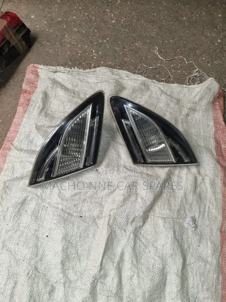 Mazda 3 Axela 2010 Bootlight