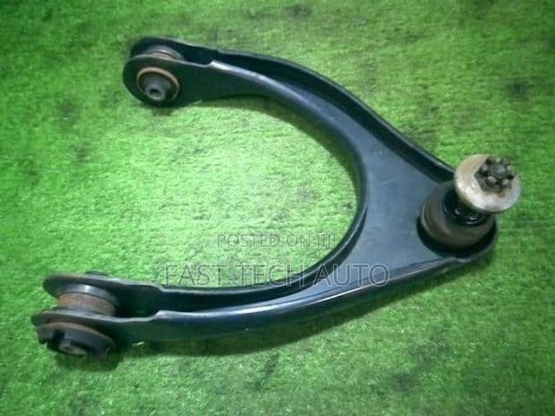 Toyota Mark X Upper Arms