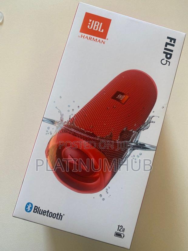 Red JBL Flip 5 Gy9 - main view