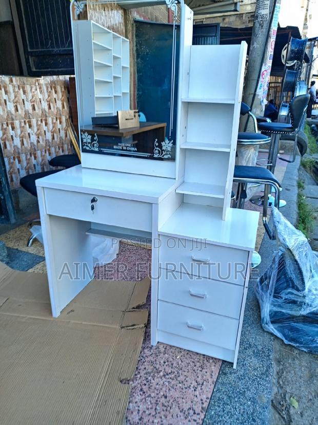 Dressing Table Dressing Table