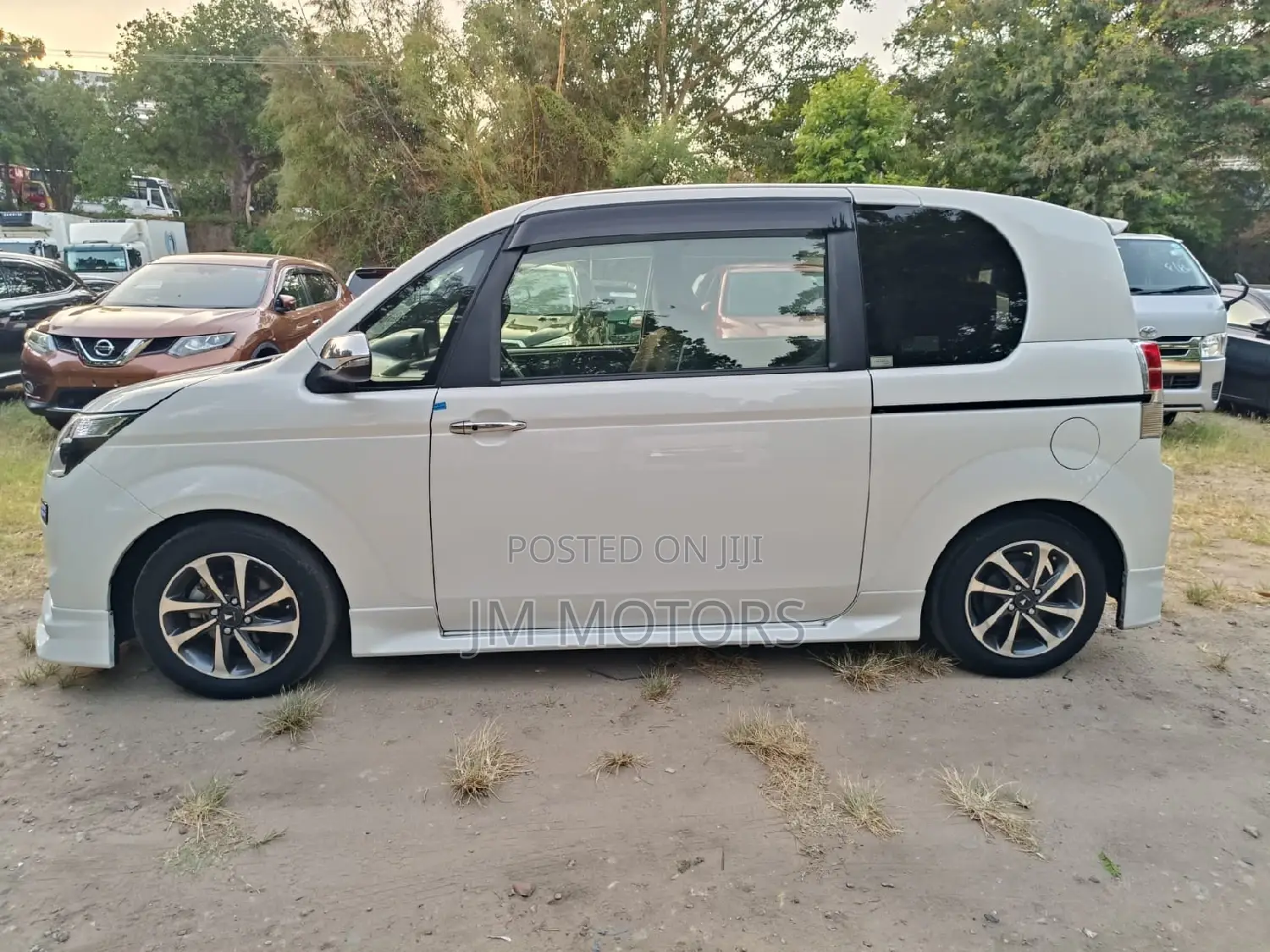 Toyota Spade 2017 White