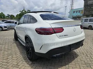 Mercedes-Benz GLE-Class GLE 350d 4MATIC 2018 Pearl
