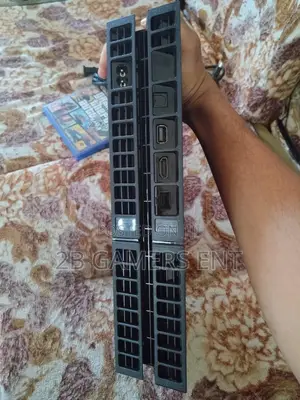 Play Station 4, Standard, GTA v Used