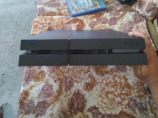 Play Station 4, Standard, GTA v Used - thumbnail 4