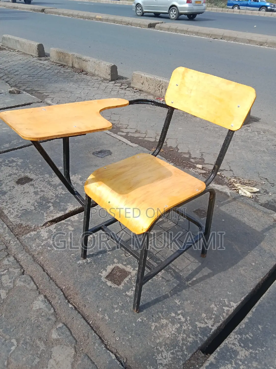 Arm Chair College