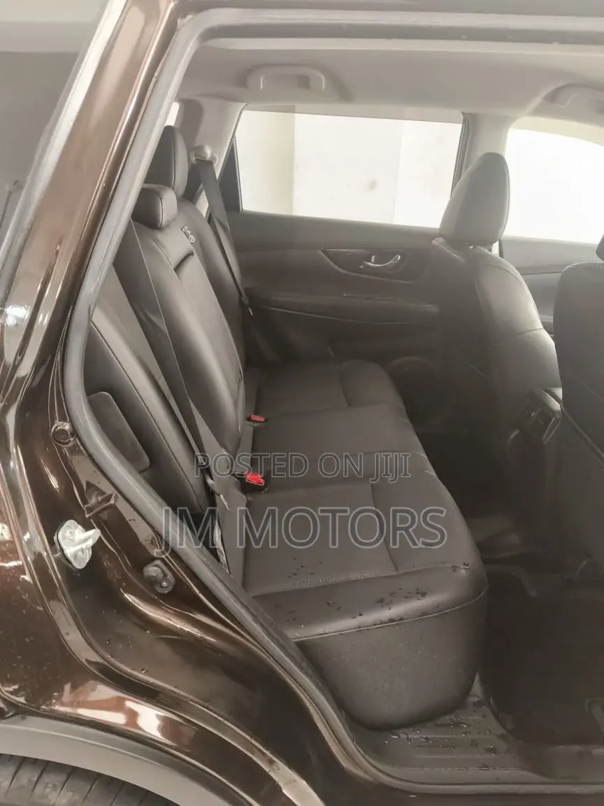 Nissan X-Trail 2017 Brown