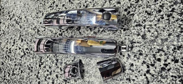 Chrome Outer Handles for Landcruiser V8