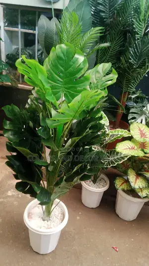 1.2m Long Artificial Plant With Vase