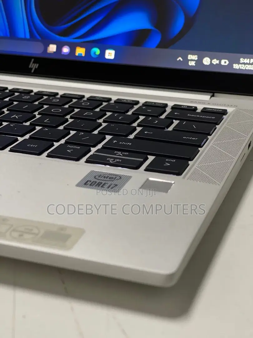 Laptop HP EliteBook 830 G7 16GB Intel Core I7 SSD 512GB