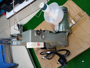 Sewing Machine - thumbnail 2