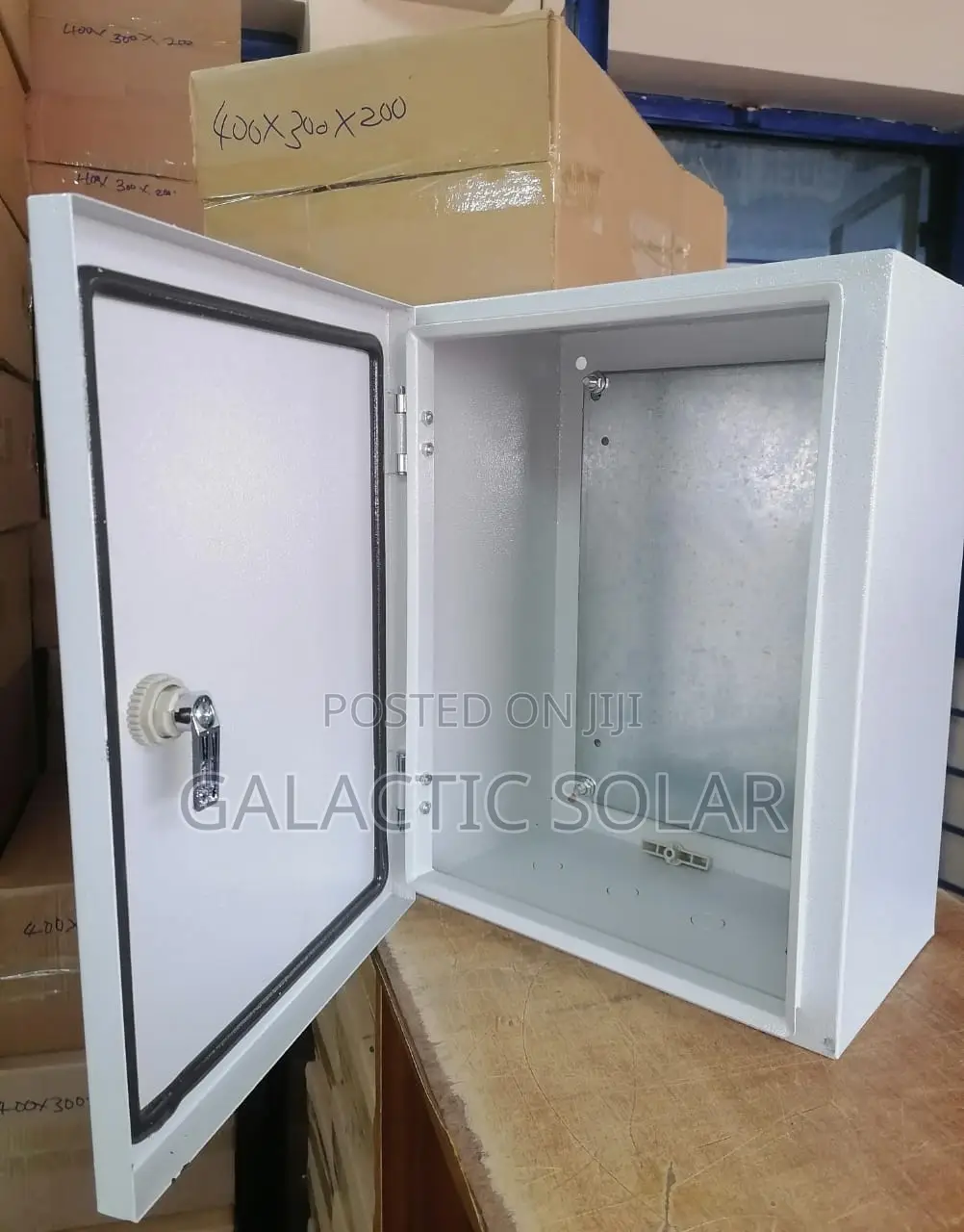 400*300*200mm Panels Box