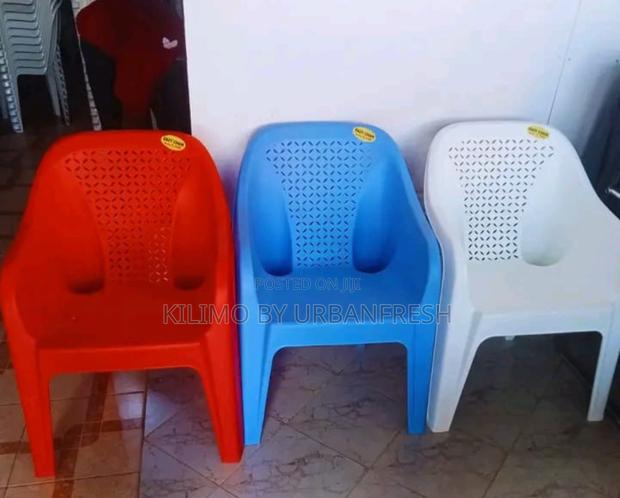 Strong Plastic Chairs - thumbnail 2