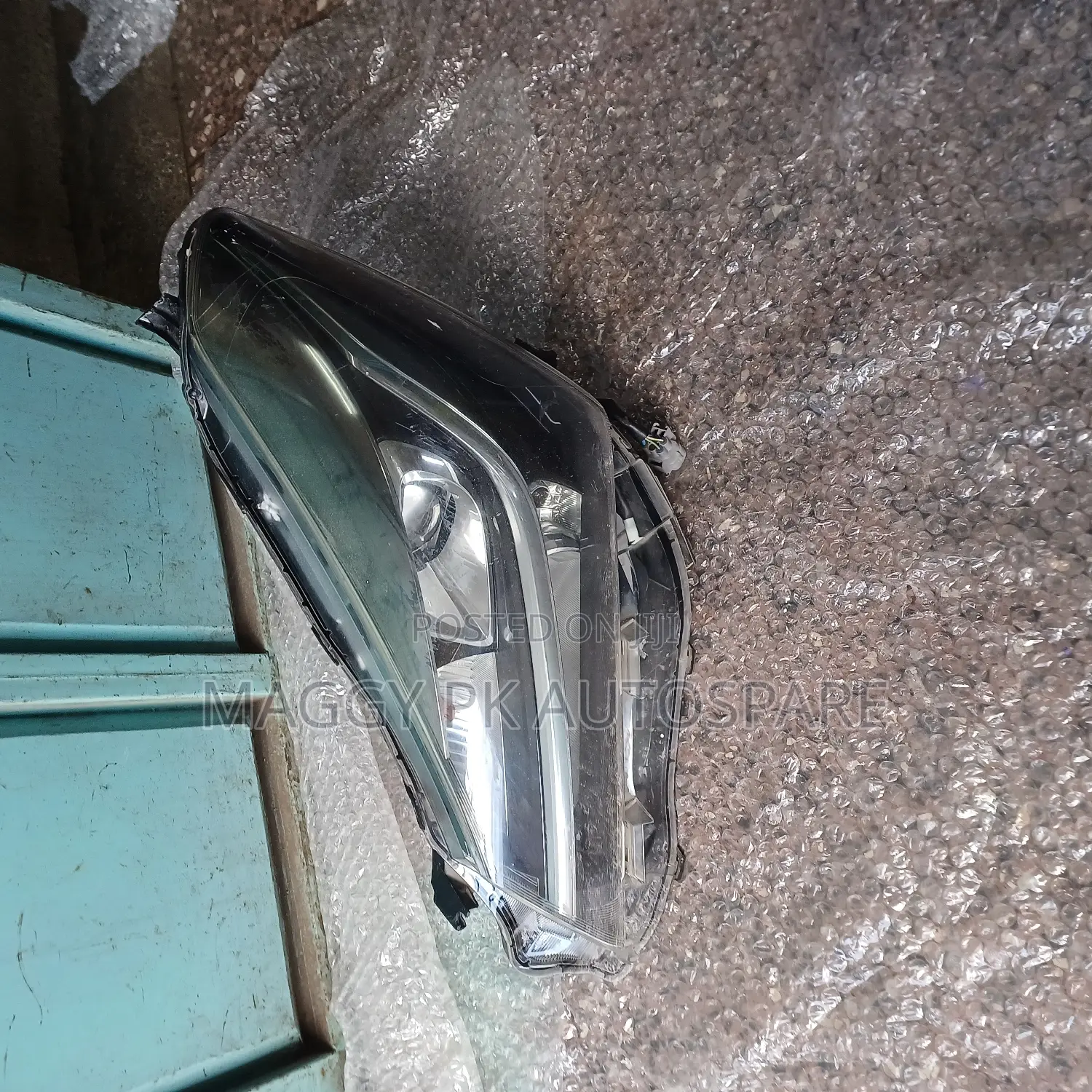 Vitz 2015 Model Headlight Xenon #270#