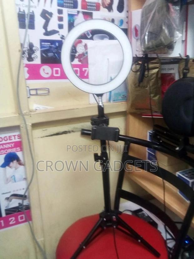 Tripod Stand and Ring Light - main view
