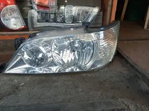 Vista Toyota Clear Headlights