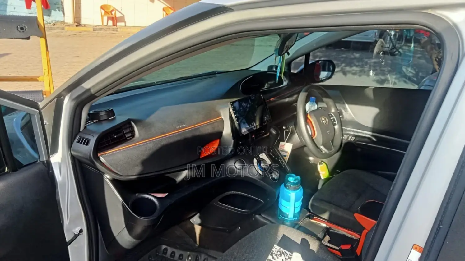 Toyota Sienta 2017 Silver