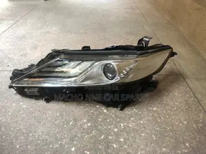 Toyota Camry 2018 Headlight