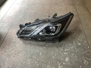 Toyota Crown Athlete 2018 Headlight