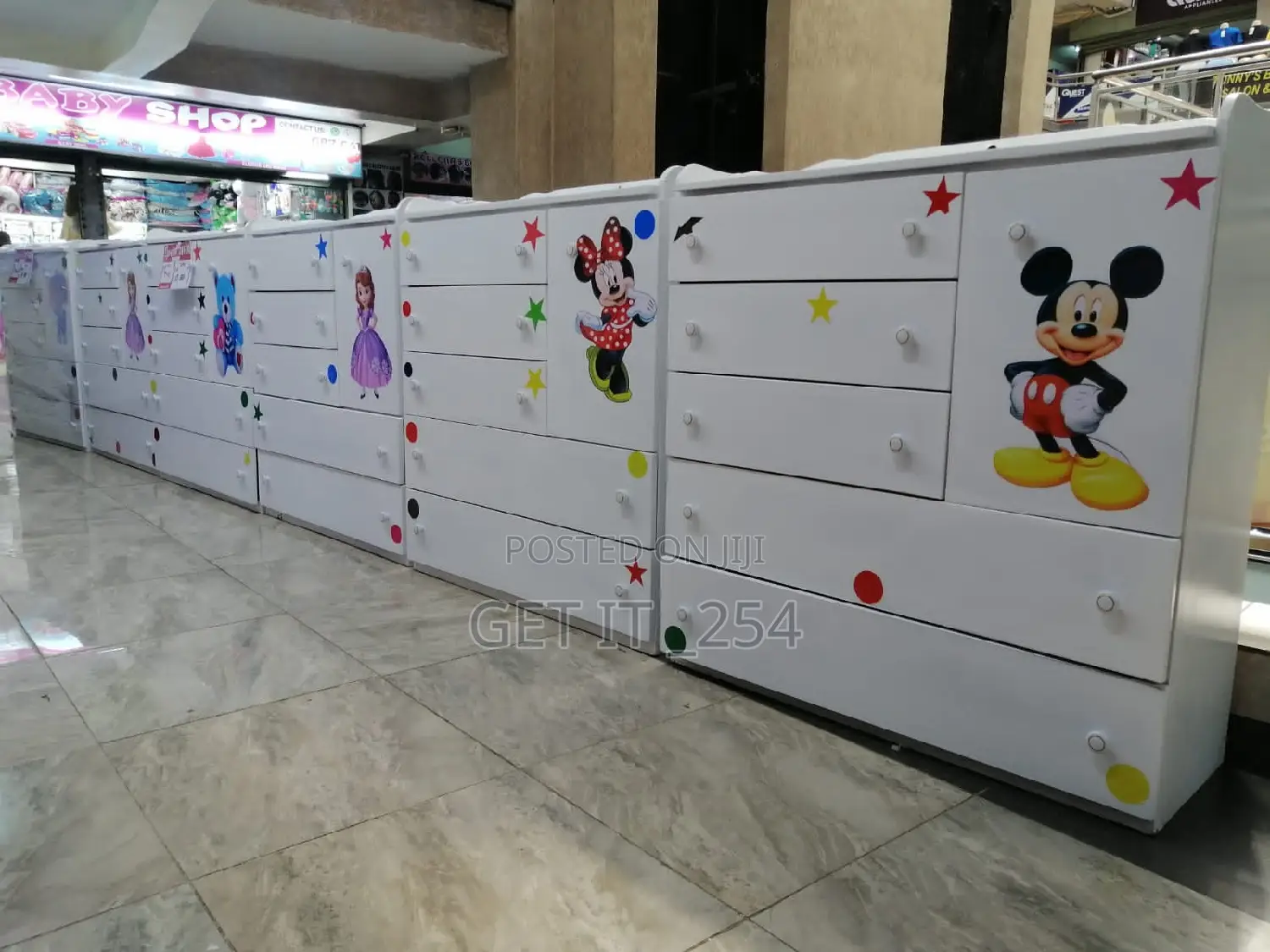Kids Chest Drawers
4*4 Ft