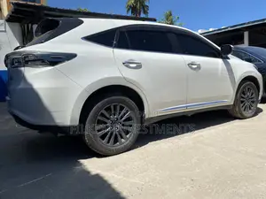 Toyota Harrier 2.0 2015 White