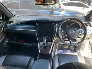 Toyota Harrier 2.0 2015 White