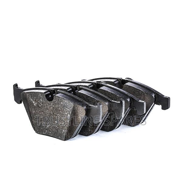 BMW X1 (E84),(e90),(e92)(e93)- Front Brake Pad Set- Bosch - thumbnail 2