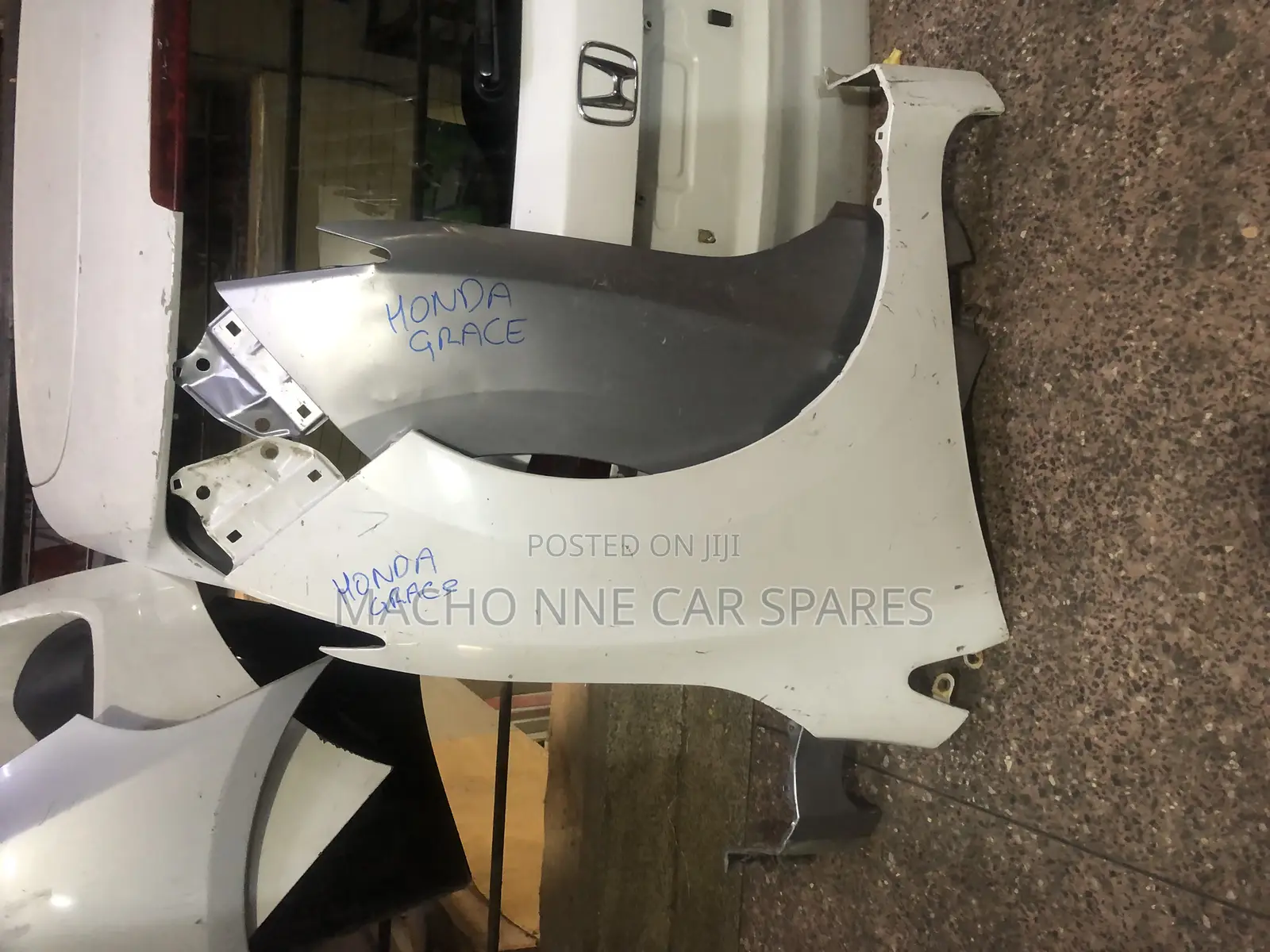 Honda Grace 2015 Fender