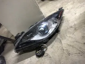 Mazda Axela 2010 Xenon Headlight